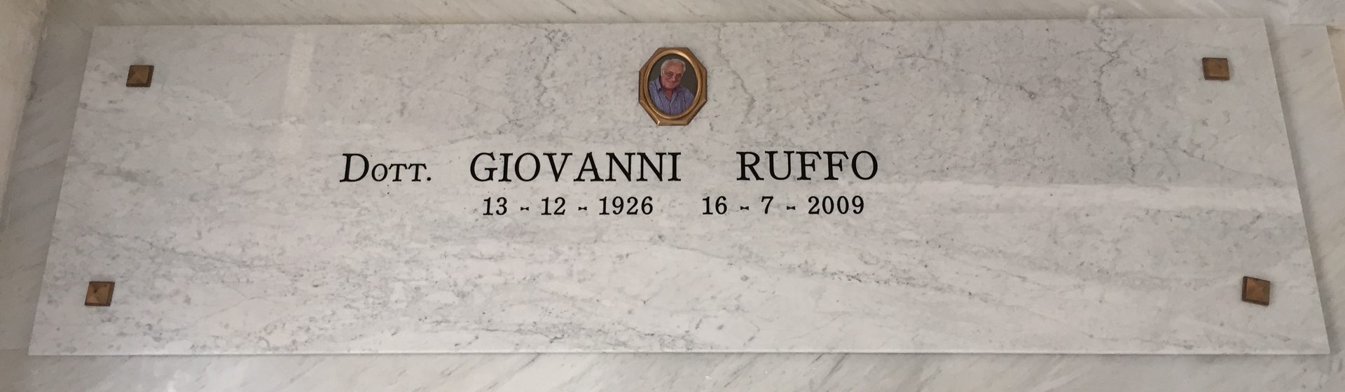 G.%20Ruffo%27s%20Tombstone.JPG